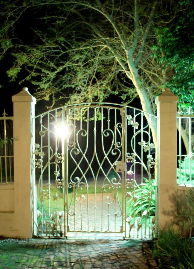 The Old Trading Post Hotel Wilderness Luaran gambar